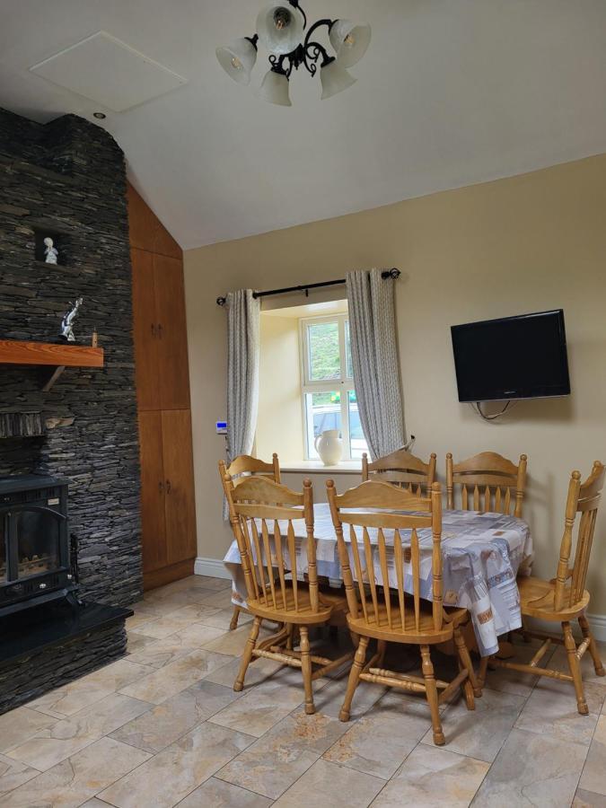 Laune Bridge Colleen Bawn Cottage Gap Of Dunloe Kerry מראה חיצוני תמונה